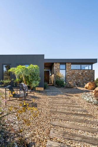 The Studio Red Hill near Ten Minutes By Tractor Wine Co