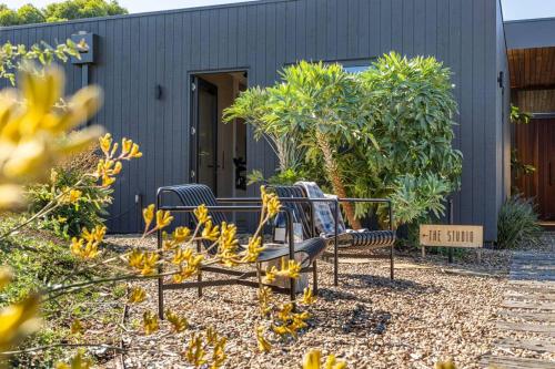 The Studio Red Hill near Ten Minutes By Tractor Wine Co