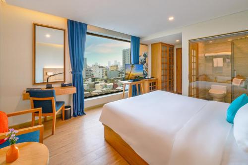 room detail thumbnail 1