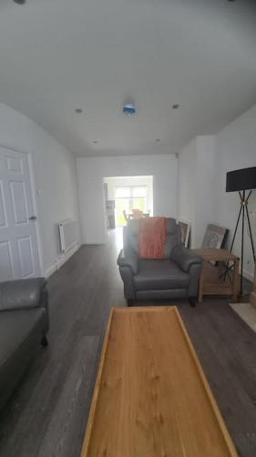 Freshen - up Stays Birmingham Spacious 3-Bed Contractor & Insurance Accommodation Parking Garden, Birmingham (foto 8)