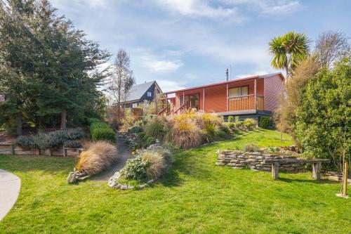 Accommodation in Lake Hawea