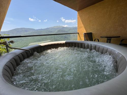 Hot tub, Lost in Sky in Ijevan