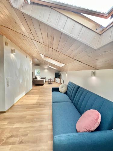 Exclusive OldNew apartments in city center in 帕納瓦茲