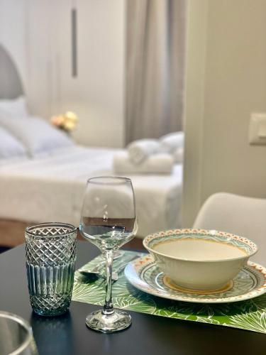 - Parking - Comfy City Center Apartment - - image 2
