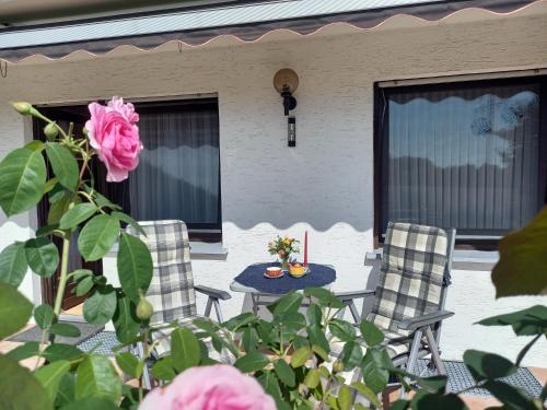 陽台/露台, Ferienwohnung Feld und Wiese in 赫克斯特