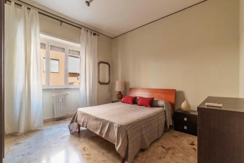 Piazza Zama Huge Apartment - Tap to explore photos