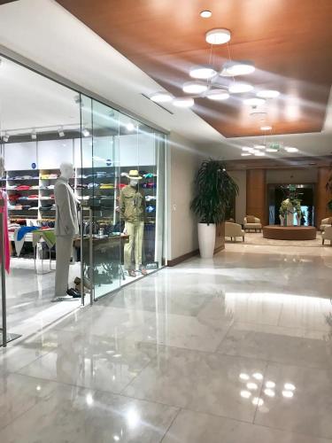 Elegant Beachfront Condo - Your Perfect Getaway! Elegant Beachfront Condo - Your Perfect Getaway!