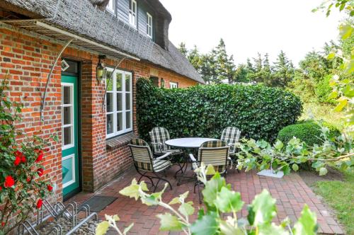 Haus Karoline Wohnung JULE in Utersum, Deutschland