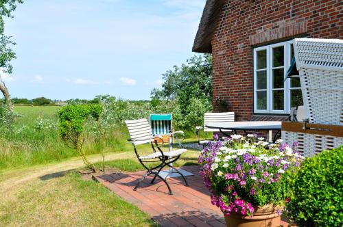 Haus Karoline Wohnung LENA in Utersum, Deutschland