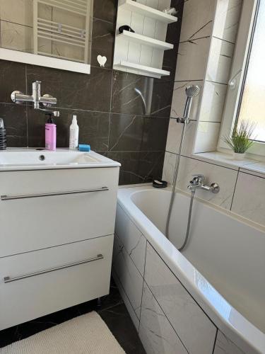 ห้องน้ำ, Šťastný domov u Sušice (Stastny domov u Susice) in ราบิ