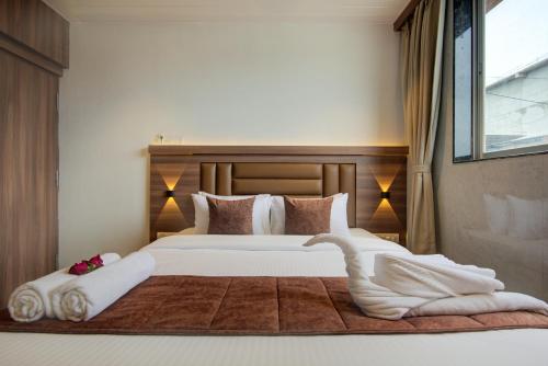 Hotel Galaxy Inn – Navi Mumbai, KY