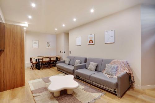 Spacious Apartment - 2BR-10P - Place d'Italie, Paris