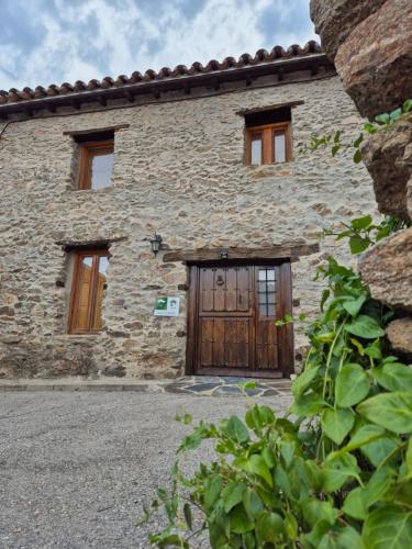 Accommodation in Bustares