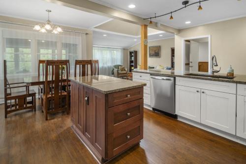 Peaceful Treman Park Home with Game Room in Ithaca, USA