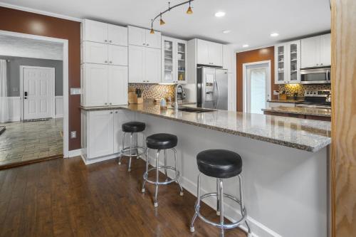Peaceful Treman Park Home with Game Room in Ithaca, USA