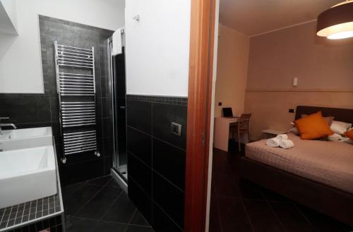 Cardinal Inn - image 6