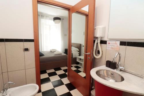 Cardinal Inn - image 8