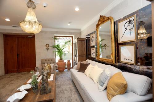 Integra Hotel - image 7