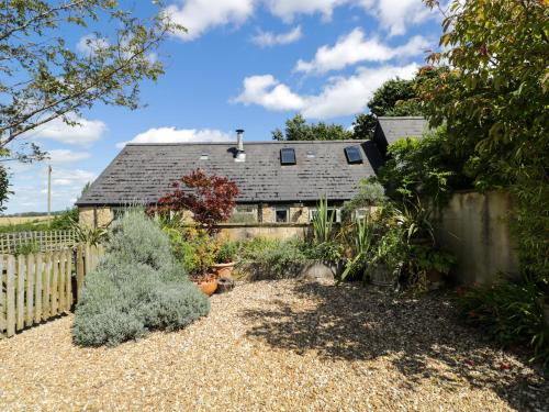Henmarsh Cottage MORETON IN MARSH - image 3