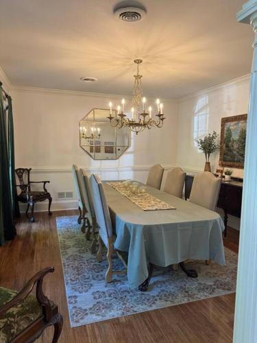 Pine Hill Estate in Griffin (GA)