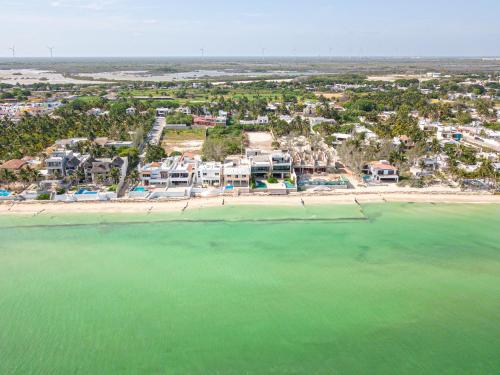 PENINSULA STAYS 4BR Beach House @ PROGRESO The Best Location in the Yucatan in Progreso, Mexico