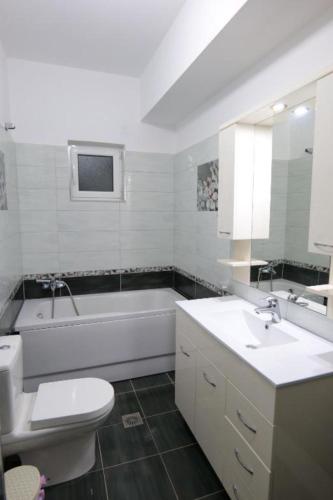 Three-Bedroom Apartment room in Sunborn Apartments