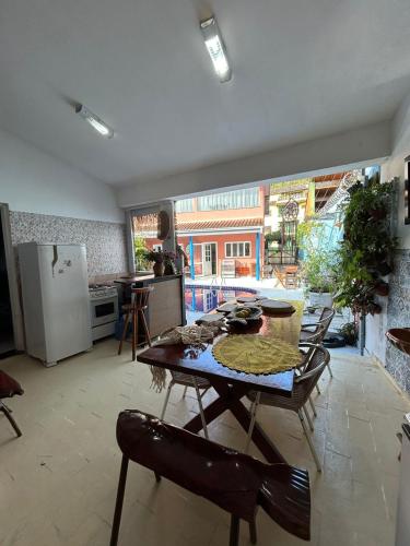 Mama House in Praia das Toninhas