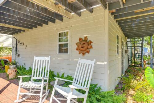 Cozy Galveston Apartment with Private Balcony! - image 9
