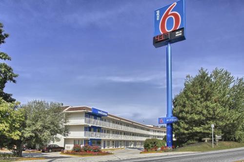 Motel 6-New Cumberland, PA - Harrisburg - Hershey South in New Cumberland, USA
