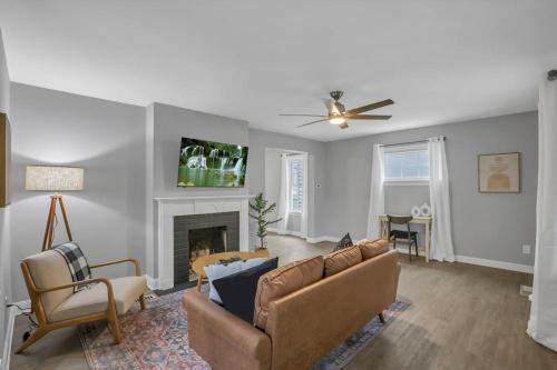 The Huron Charmer-4 BD and Yard in ฮิลล์ท็อป