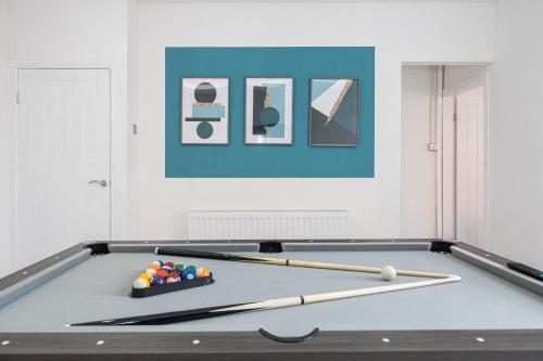 Luxe House with Games room & Cinema room - Sleeps 10 gîte à louer Holiday Inn Bolton M61-J5