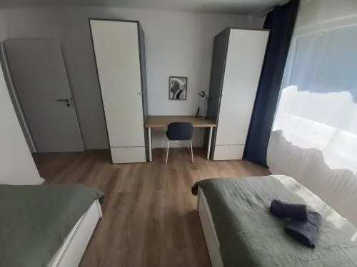 Paula - für Monteure, Familien und Durchreisende 3 Zimmer 5 Betten in Bergheim, Deutschland
