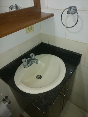 Cuarto con cuarto de baño y terraza, Medellín (fotografie 9)