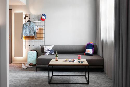 Moxy Cologne Muelheim, Köln (Foto 4)
