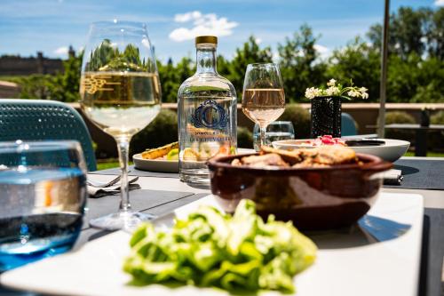 SOWELL HOTELS Les Chevaliers - image 3