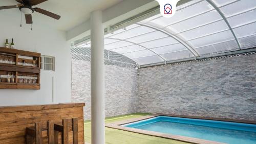 . New Family-Friendly Poolside Escape