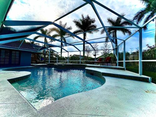 Wellington Pool House With Spa and Putting Green in Wellington, USA
