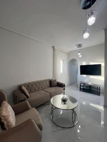 Modern and comfortable apartment 5km from center, Athènes