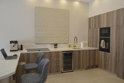 Four-Bedroom House image 5