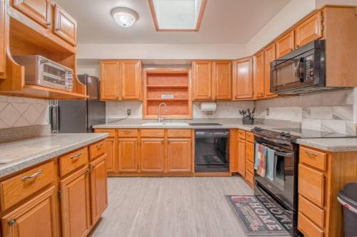 4 Bed Paradise Pool Home In Heart Or Orlando in Orlando, USA