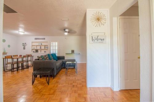 4 Bed Paradise Pool Home In Heart Or Orlando in Orlando, USA