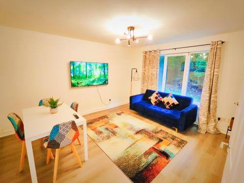 La Casita, Quarry - 2 bedroom Entire Apartment with Free Parking, Glasgow