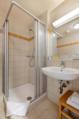 Triple Room image 8