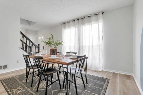 Gahanna Dreaming - 5Br 2 Ba INTEL in Gahanna, USA