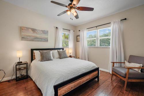 10549 St Petersburg in Redington Shores, USA
