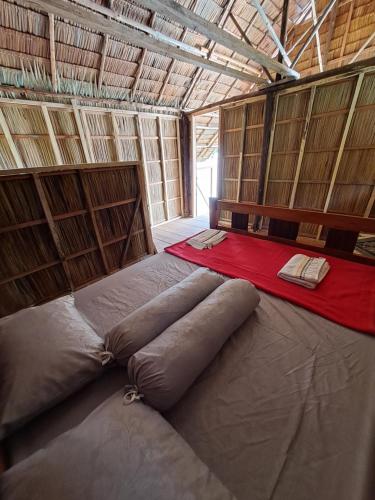 GAM BAY bungalow's Room Type - Deluxe Room (2 Adults + 1 Child)