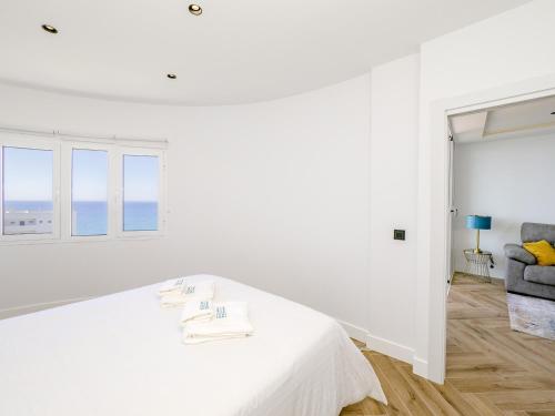 Cubo's Vistalmar Calahonda Apartment - image 2