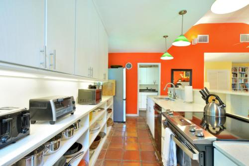 Key West Private Pool Garden Villa - 2 Blocks from Beach in Key West, USA
