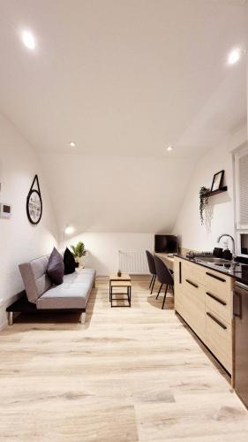 Tiny-Home-Stil nah am Rhein mit super Verkehrsanbindung in Wiesbaden