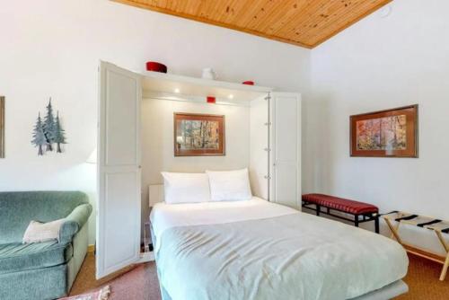 Studio Condo At Gateway Lodge In Keystone in Keystone, USA
